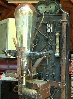 Subcategories:  This category has the following 3 subcategories, out of 3 total.  C  Mercury-arc rectifier circuits‎ (2 F)  E  Efficiency of a mercury arc rectifier for charging storage batteries (1909)‎ (8 F)  I  Ignitron‎ (9 F)  Video  https://www.facebook.com/watch/?v=1101049633705763  Media in category 